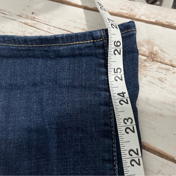 Levi’s Classic Straight Jeans Size 8 medium wash high rise - Picture 6 of 16